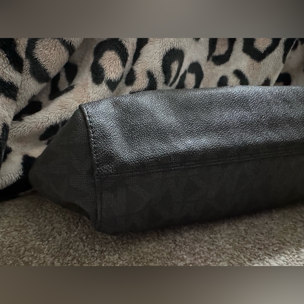 NWT Michael Kors Jet set - Picture 7 of 8